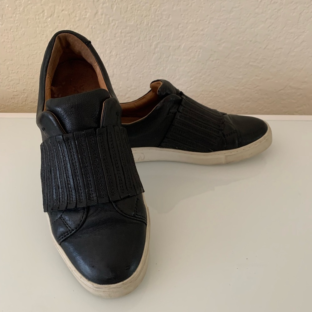 Frye Women's Ivy Gore Slip on Sneaker